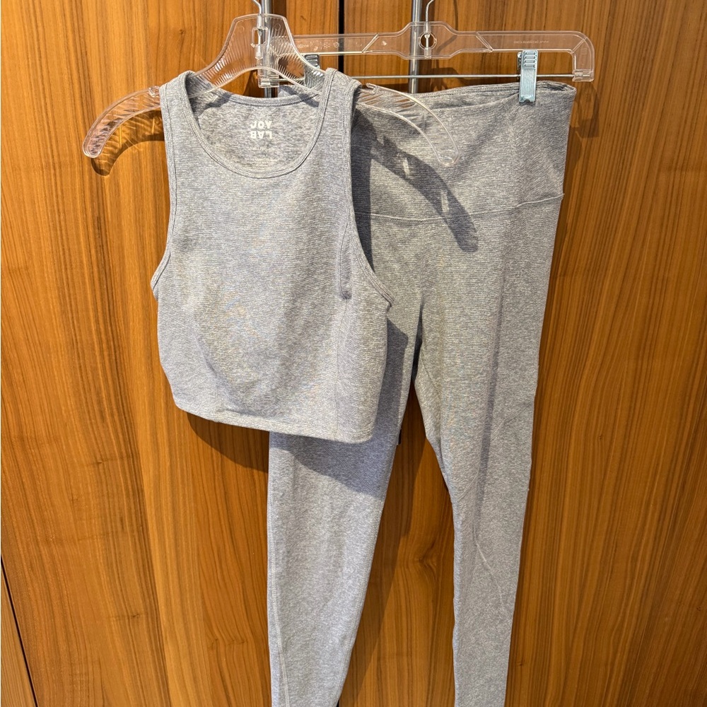 JoyLab Heather Gray Activewear Set size small